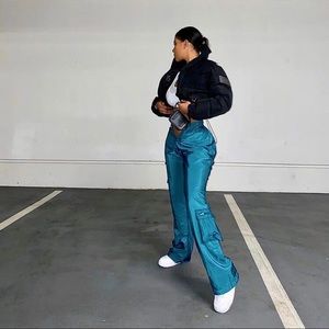 Varenne V Cut Cargo Slush pants in Indigo